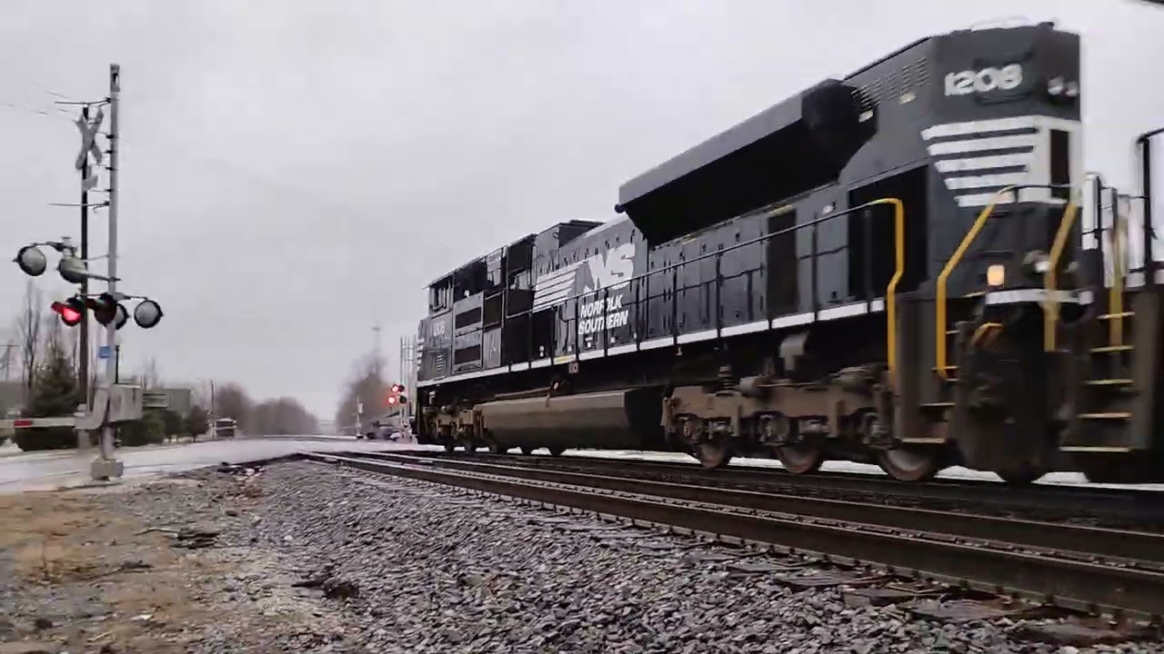 NS sd70Ace (loud horn)