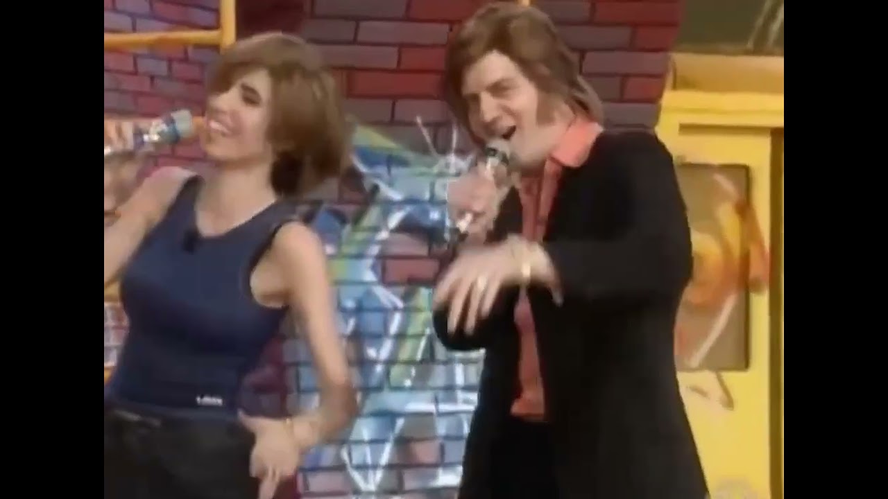 Olmo e Giorgia cantano 