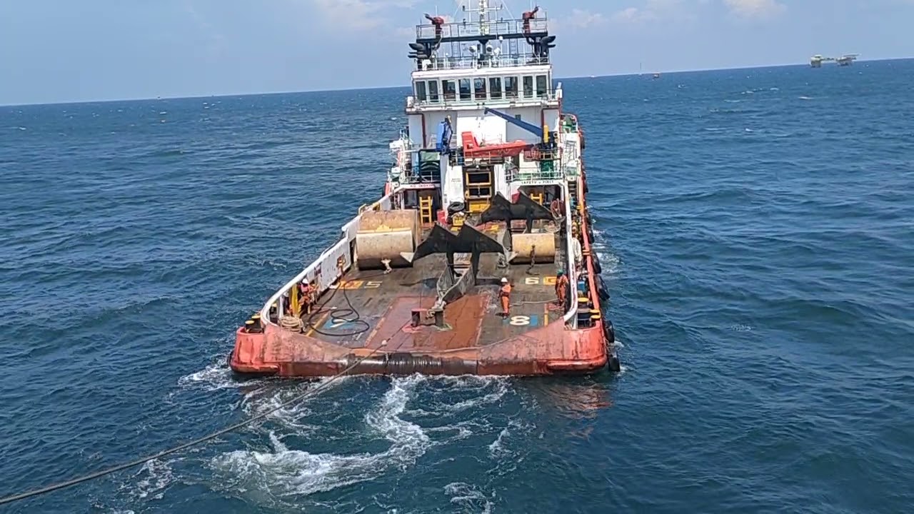 1. Anchor Handling - How AHT pick anchor wire up & connect anchor