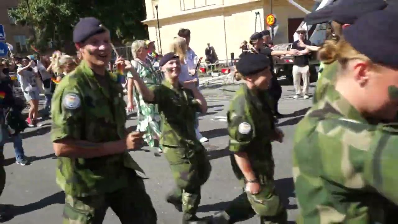 Pride parade in Stockholm - Försvarsmakten