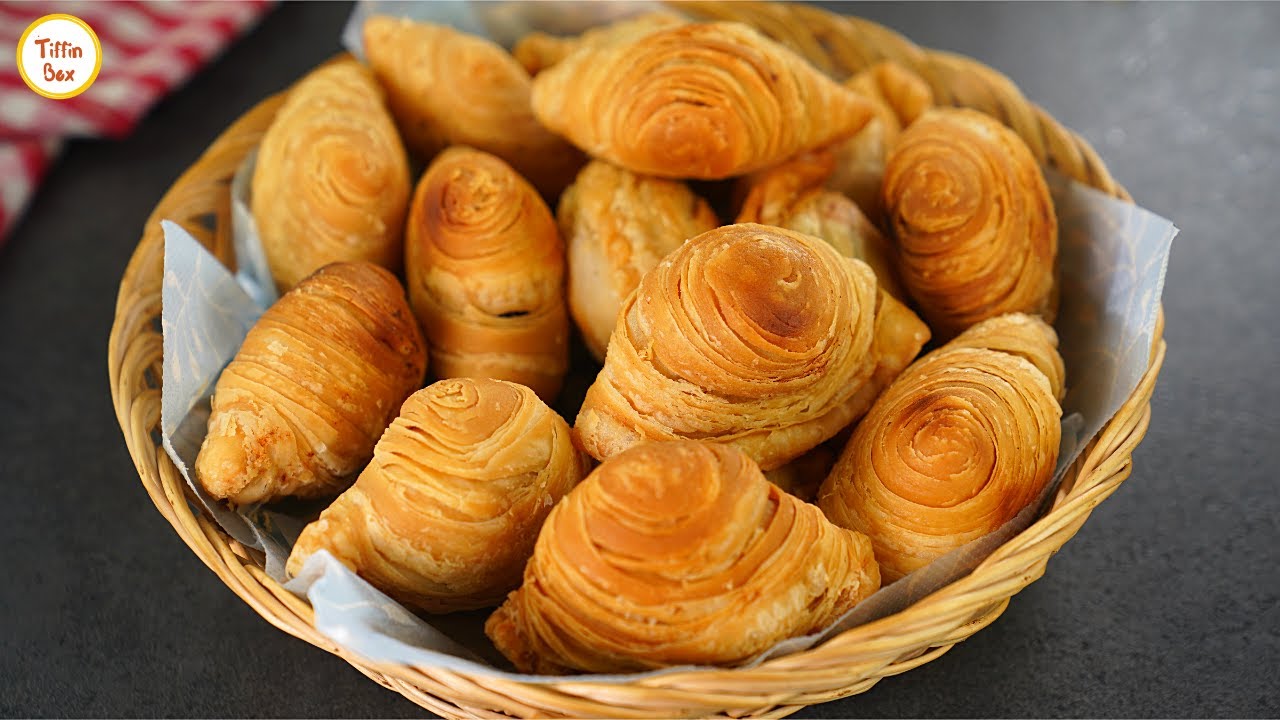 Easy Malaysian Curry Puff Recipe by Tiffin Box |  Curry Puff Recipe