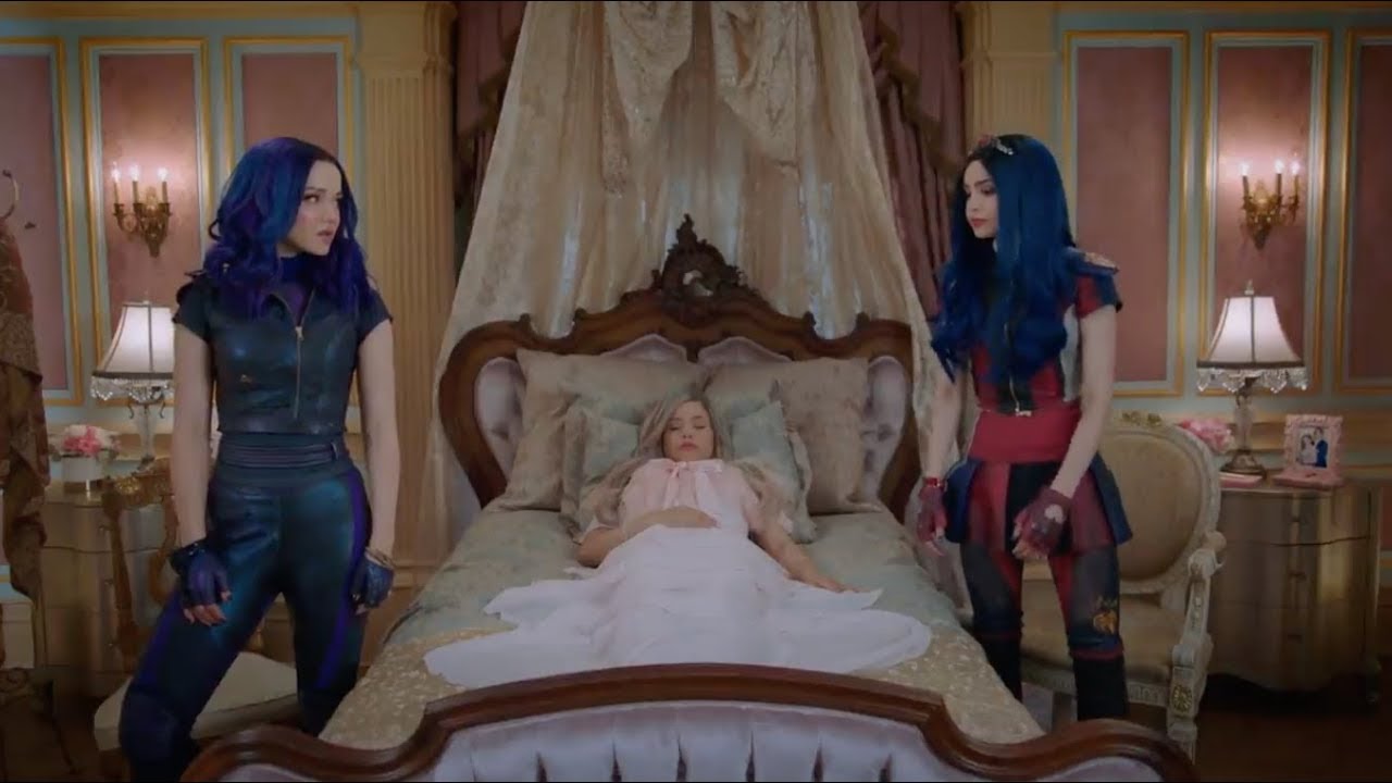 Descendants 3 - Mal Apologizes For Lying | Clip #48