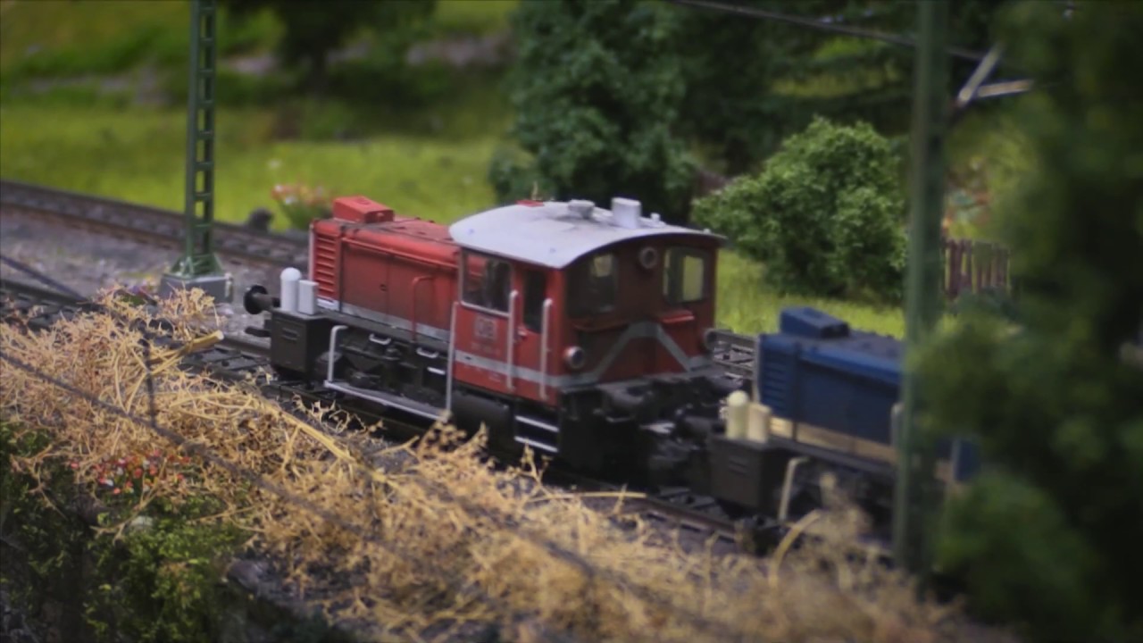 Eine Doppeltraktion mit zwei Lokomotiven (M&auml;rklin CS3)