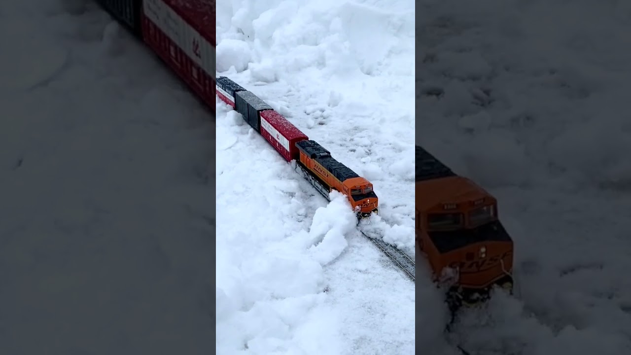 Model Train Pushes Through Snow Pile #train #railroad #snowday