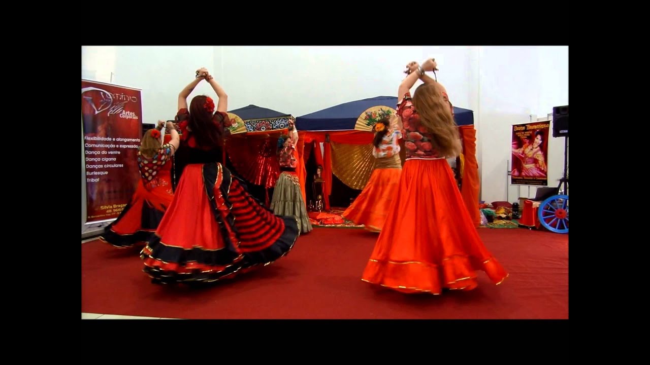 DOMÍNIO CIGANO - dança cigana com castanhola no mundial art