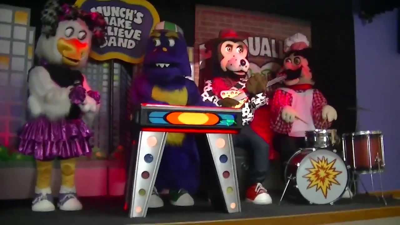 Chuck E Cheese Carson January 2014 Segment 1