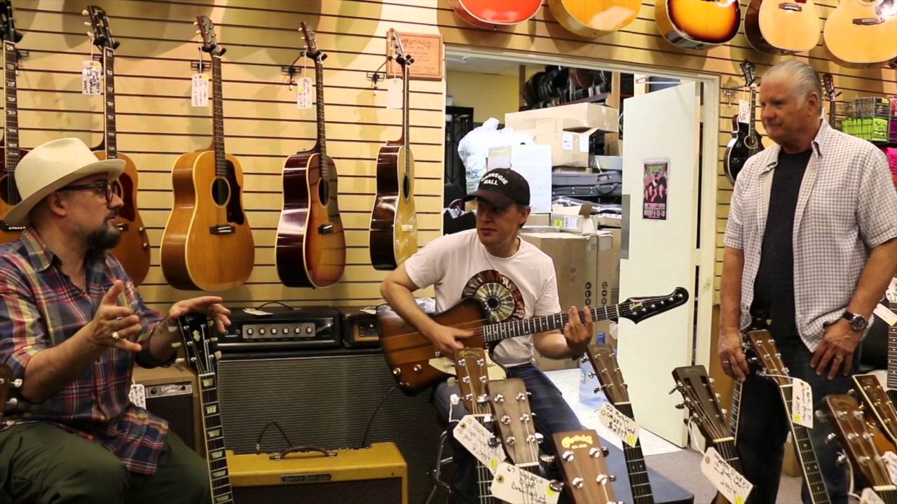 Joe Bonamassa & Jimmy Vivino play at Norman's Rare Guitars