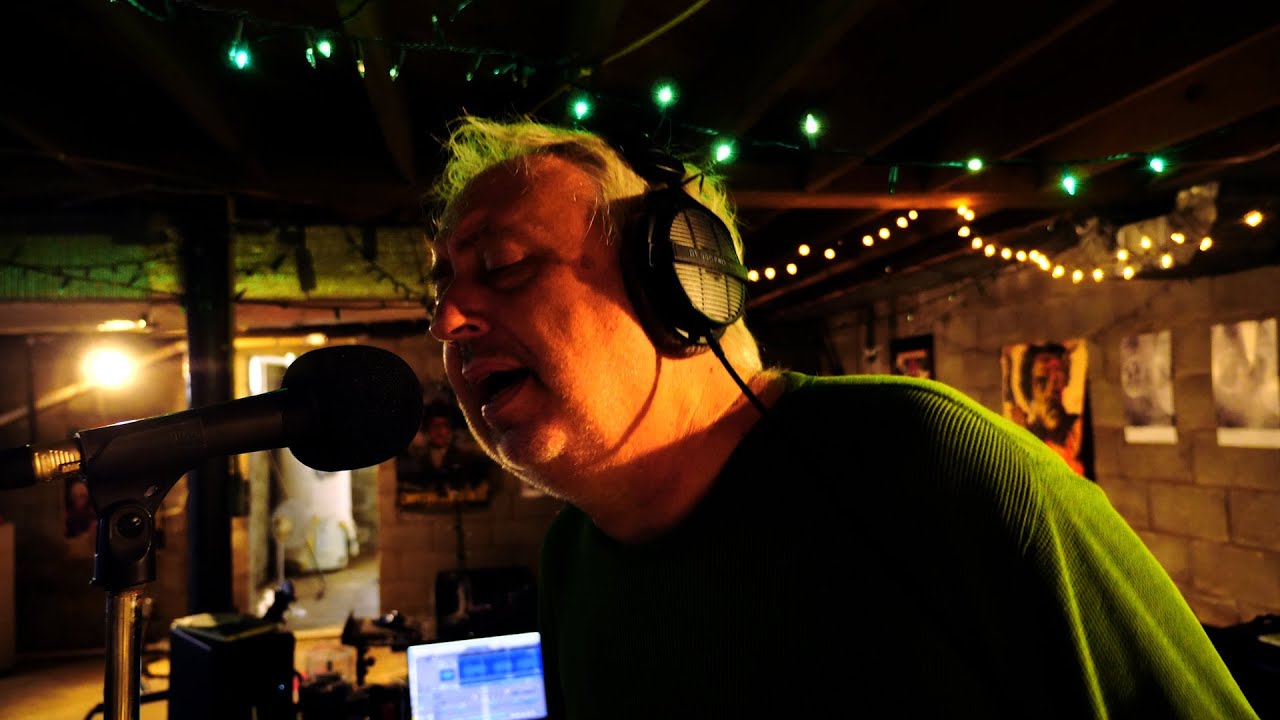 The Blue Jean Bridge - Brick Briscoe & The Damn Dudes