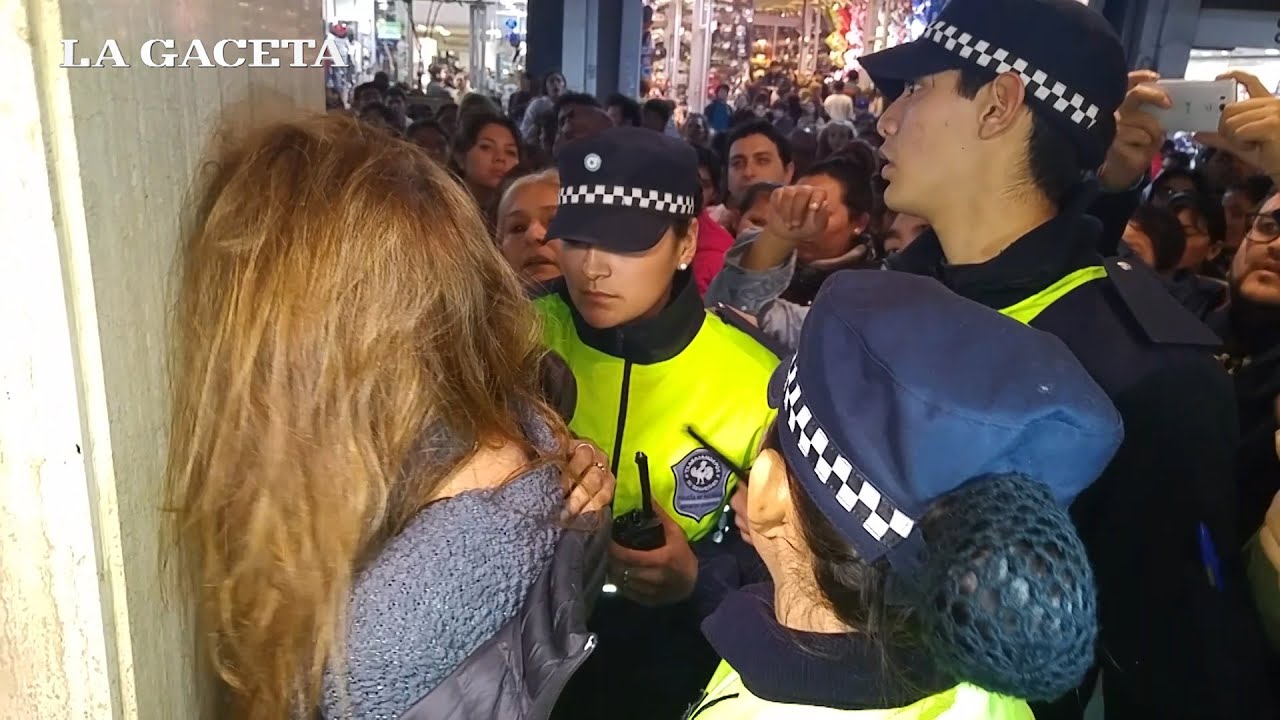 La detención de una presunta mechera causó un revuelo en el centro tucumano