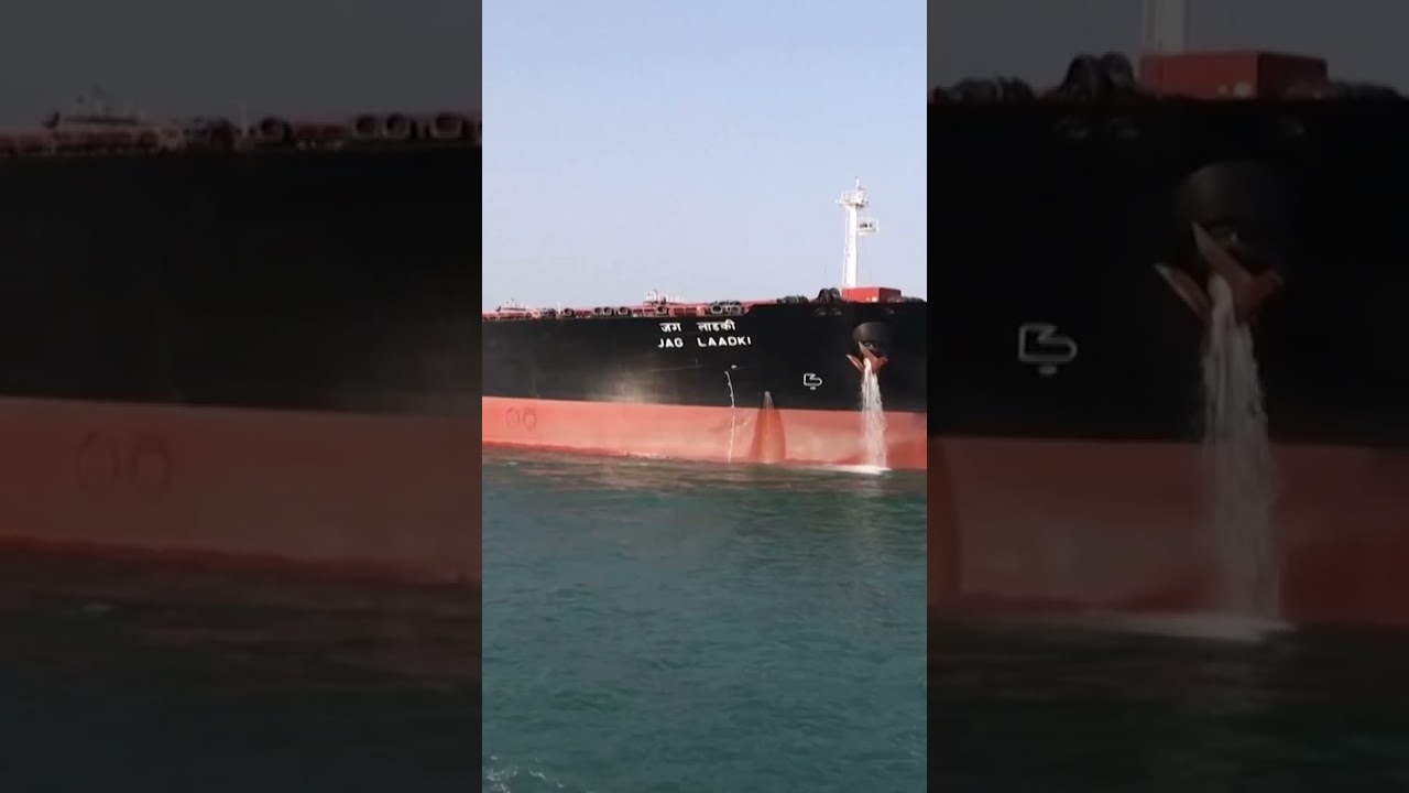 Indian Tanker 'Jag Laadki' Breaks Through Hormuz Blockade with UAE Crude | DRM News | AH1C