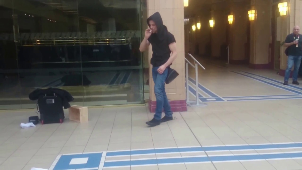 CRAZY Impromptu Magic Performance At Blackpool Magic Convention 2017