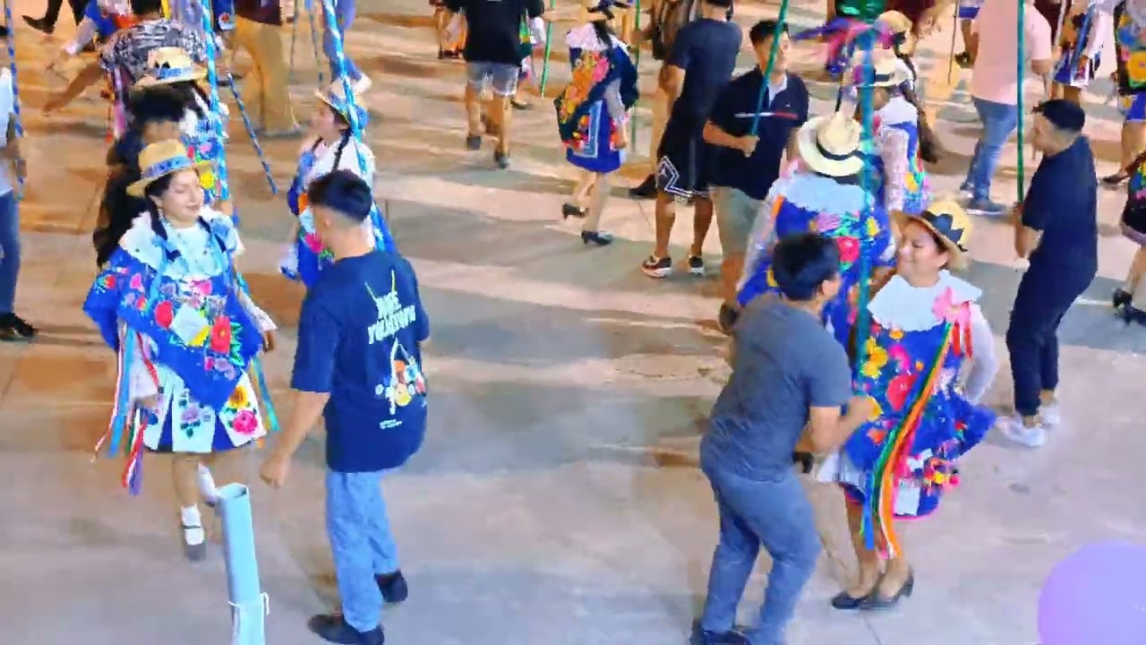 BAJADA  DE REYES CON EL OLIVO DE AYAVIRÍ Y LA ORQUESTA LOS DULCES DE AYAVIRÍ