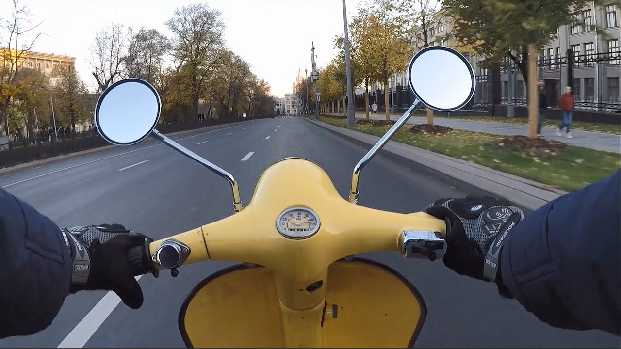 1980 Vespa smallframe POV