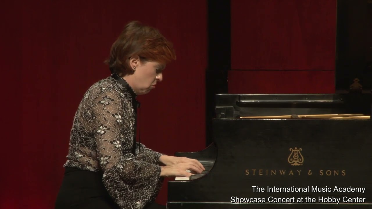 Prelude & Fugue in C sharp Major, BWV 872 by Johann Sebastian Bach, performed by Anne Franc