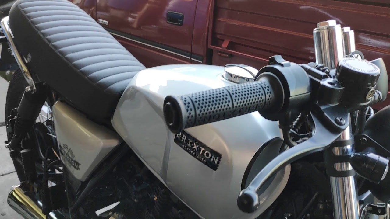 TEST SOUND EXHAUST BRIXTON CAFE RACER