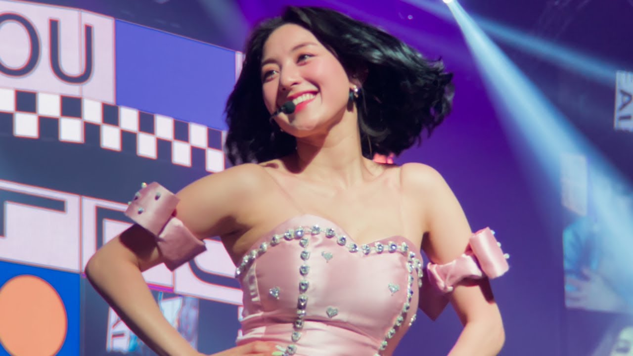 220222 ’REAL YOU’ Twice - Twice 4th World Tour ‘III’ - State Farm Arena - 4K60P HDR