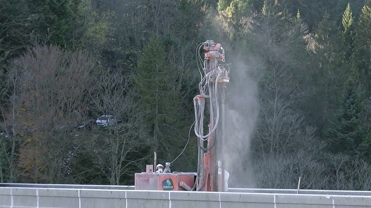 Suivi du chantier du barrage du Pas du Riot