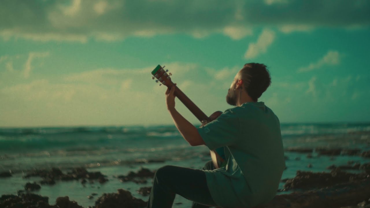 Navegando  -  Mike Bah&iacute;a