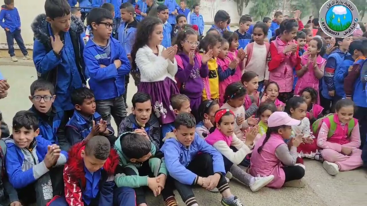 حفل ترفيهي+ حملة تشجير+ تكريم تلاميذ الاوائل بمدرسة معروف عبد القادر تيارت من جمعية بذرة الامل.