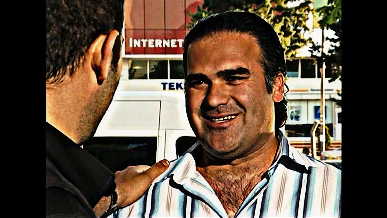 Arka Sokaklar - Rıza Babanın Bataklıktan Kurtardığı Saf Rafet