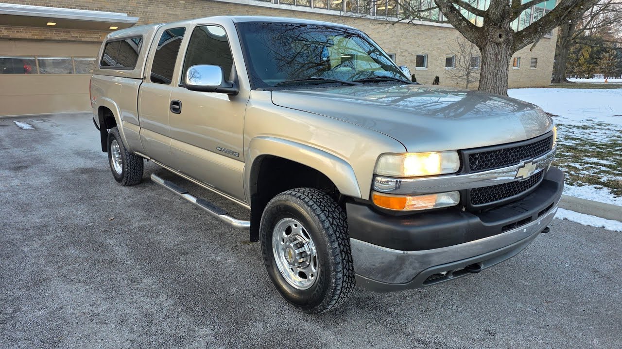 2002 Chevrolet 2500HD LS - Rust Free, 8.1L V8, Allison, 4WD