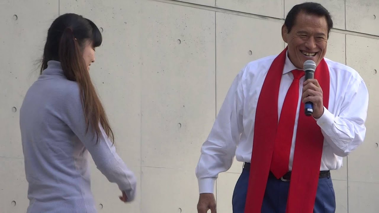 20151101　アントニオ猪木似顔絵、闘魂ビンタ　日大藝術祭