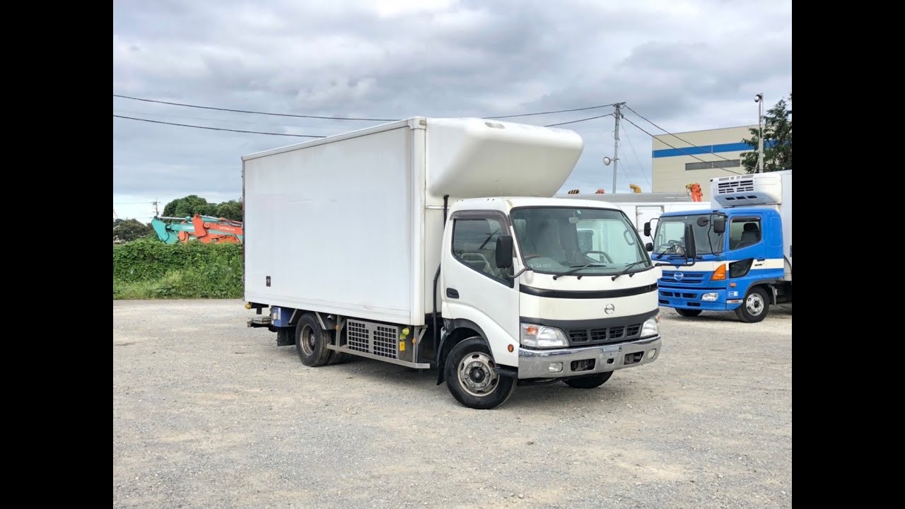 2004 Model, Hino Dutro Freezer Truck, S05D Engine !!