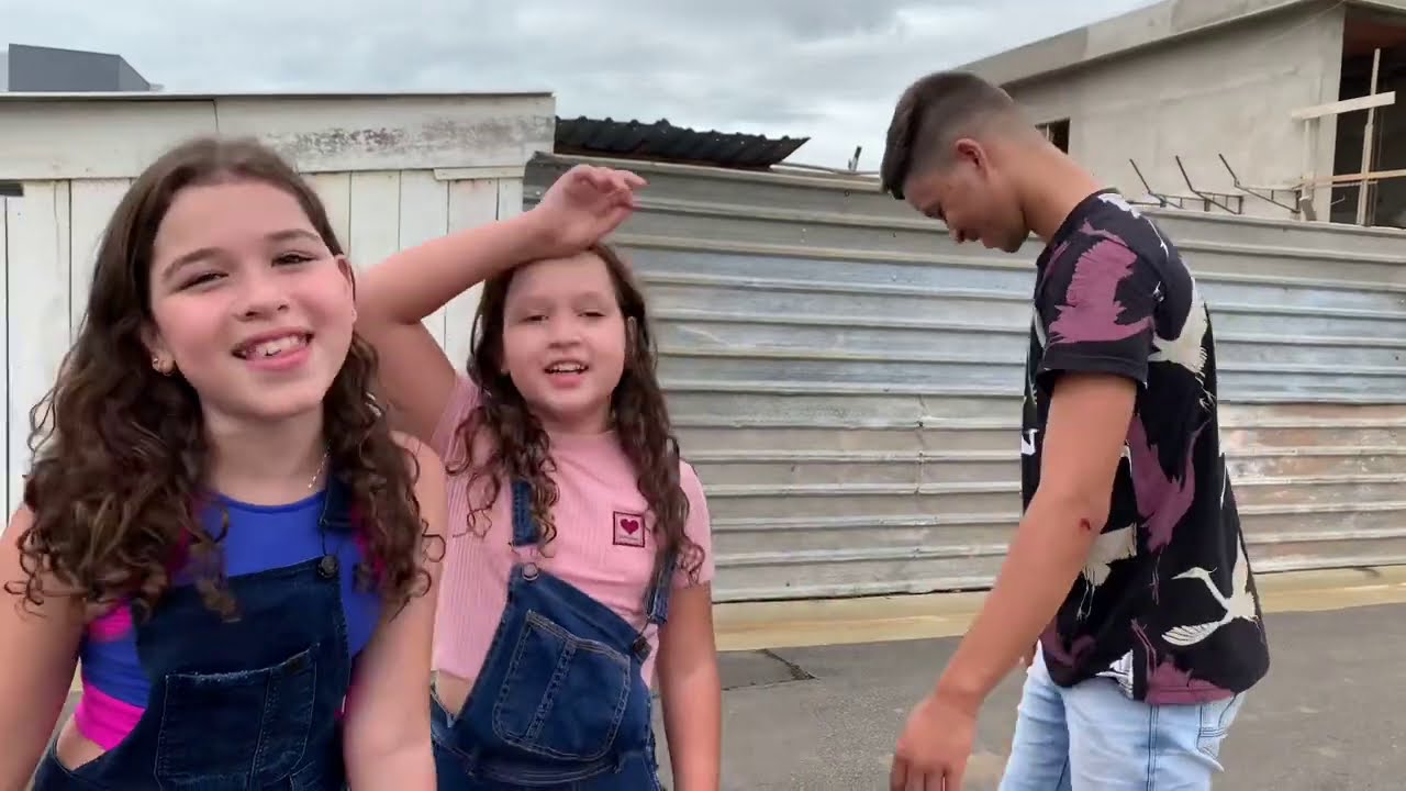 APRENDENDO ANDAR DE PATINS | JP e Hoje é dia de Marias