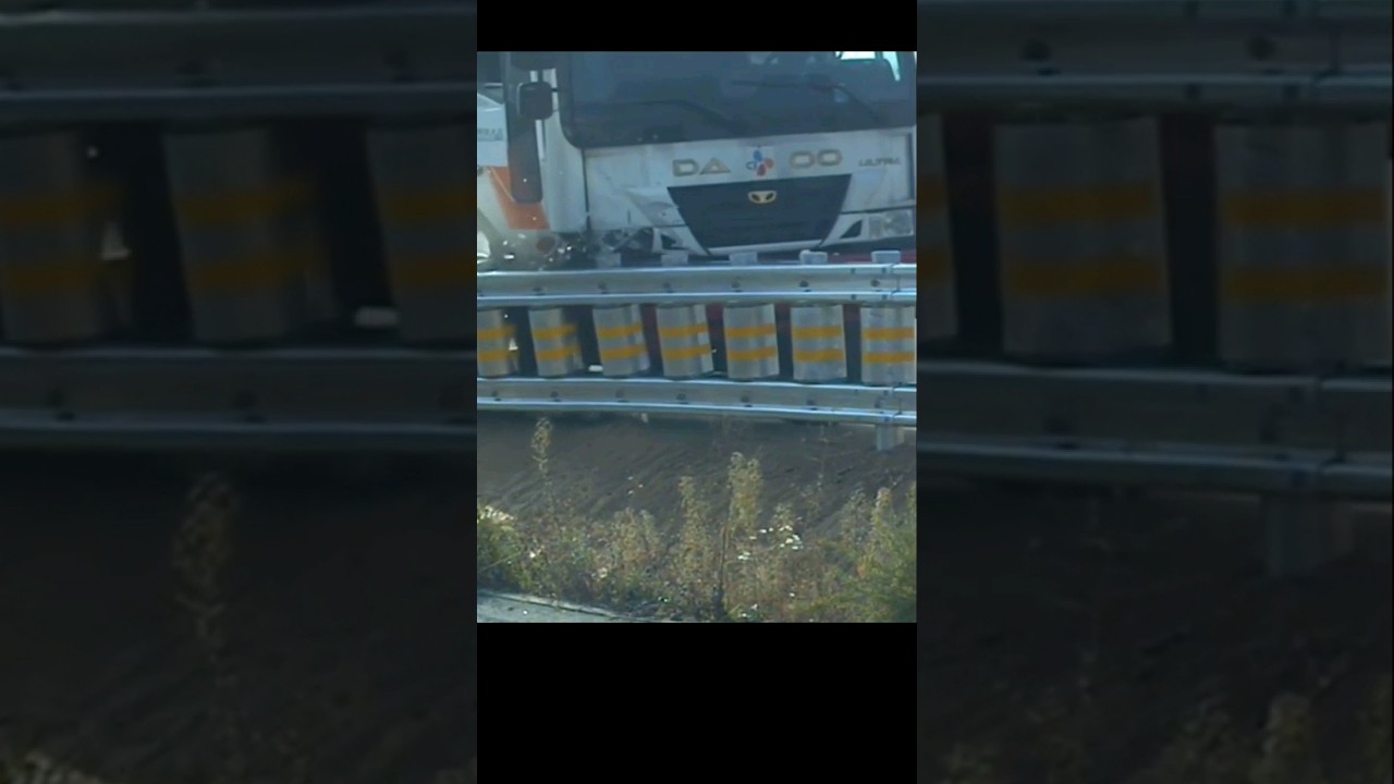 #краштест дорожного барьера. road barrier #crash test