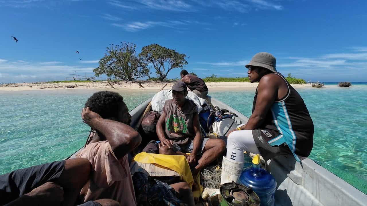 Кемпинг и рыбалка на необитаемом острове — Часть 1⛺️🐠🏝️🇫🇯