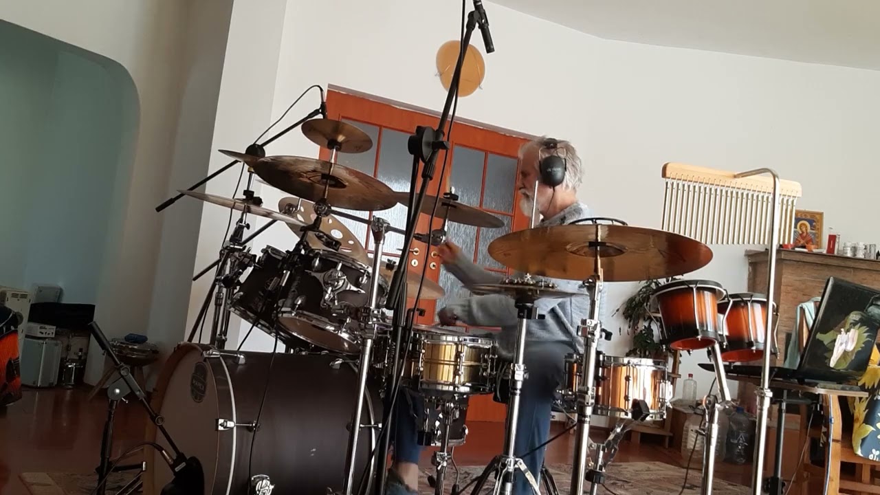 Oblivion - Nathan East,Jack Lee,Noah Est, Donald Barrett (drum playalong)