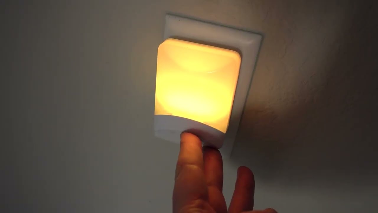 GE Color Changing LED Night Light Review | Dusk to Dawn Plug-In Lights