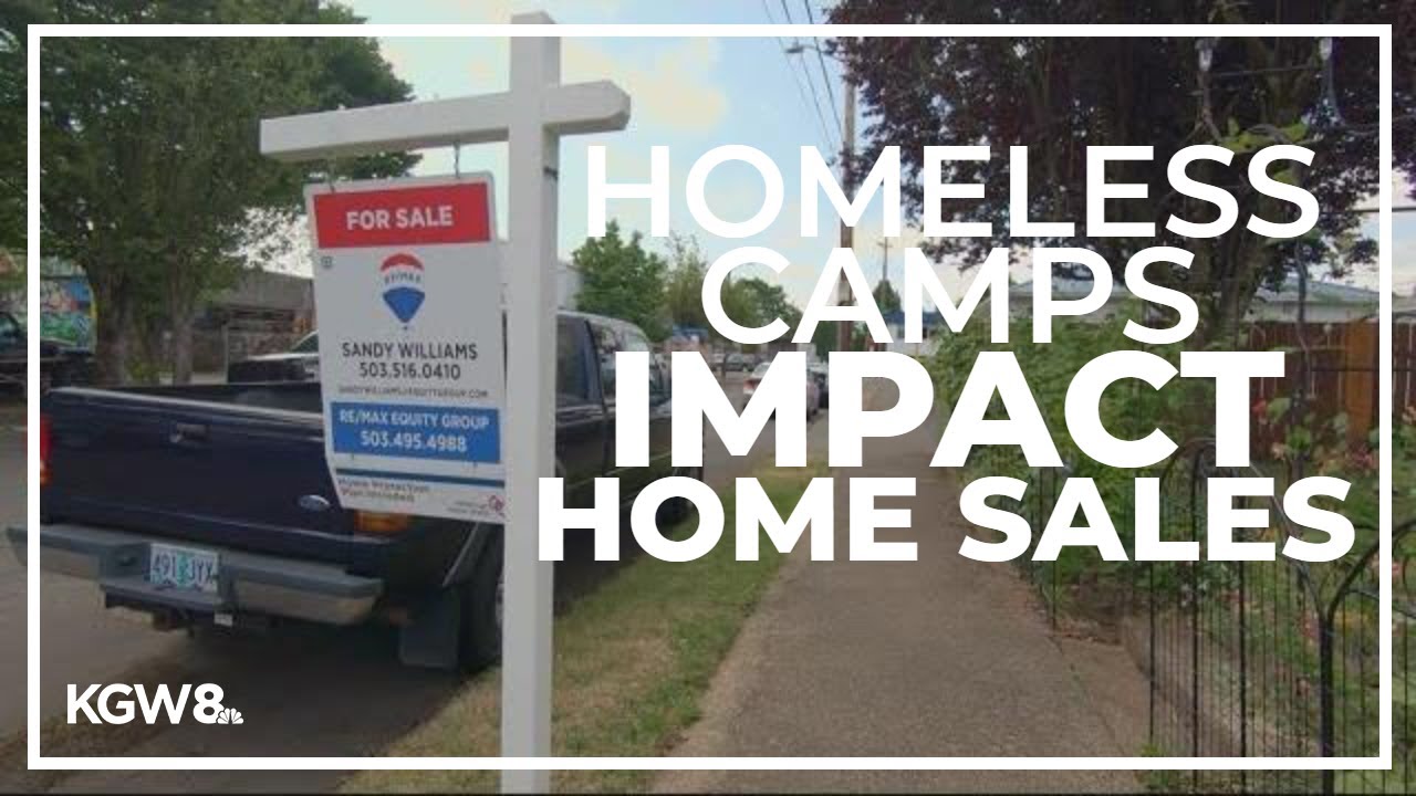 SE Portland homeowner struggling to sell her home due to a growing 'homeless campsite'