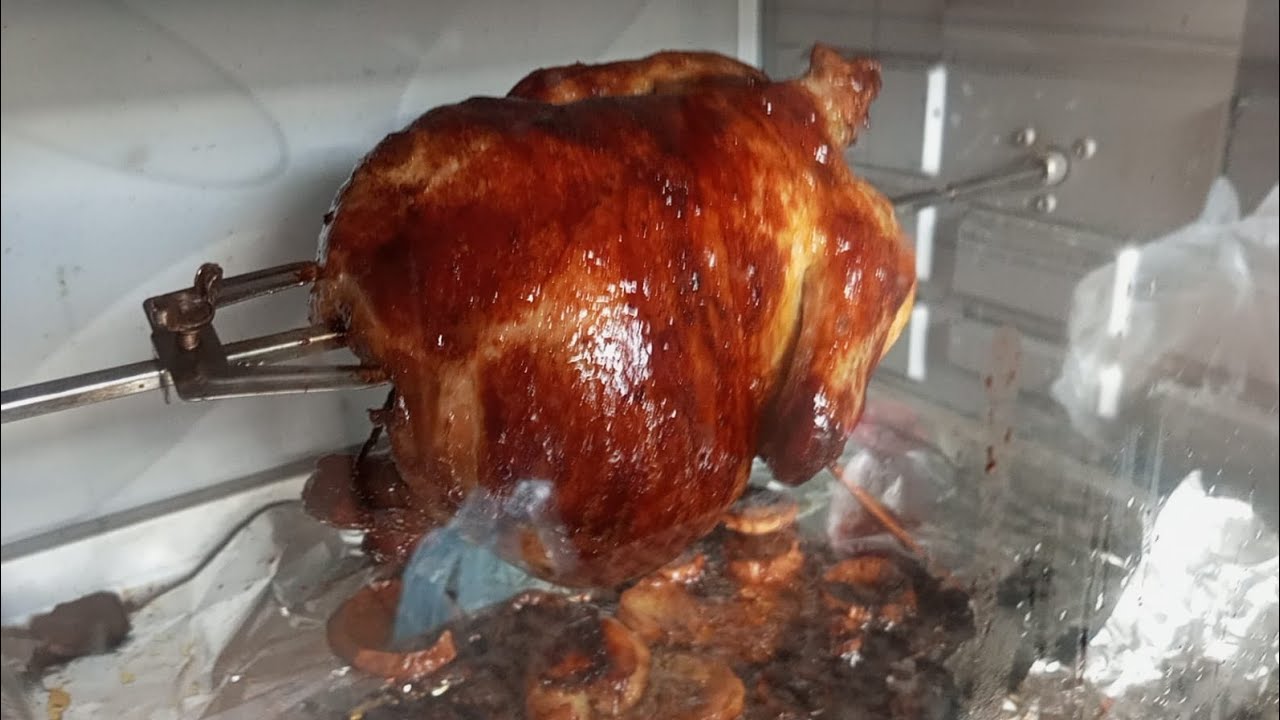 frango assado no forno da Bel eletrodom ou HQ  no espeto giratório