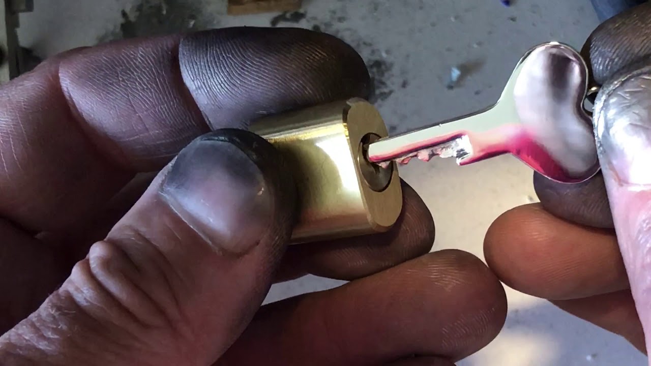 Manufacturing a silver chastity key