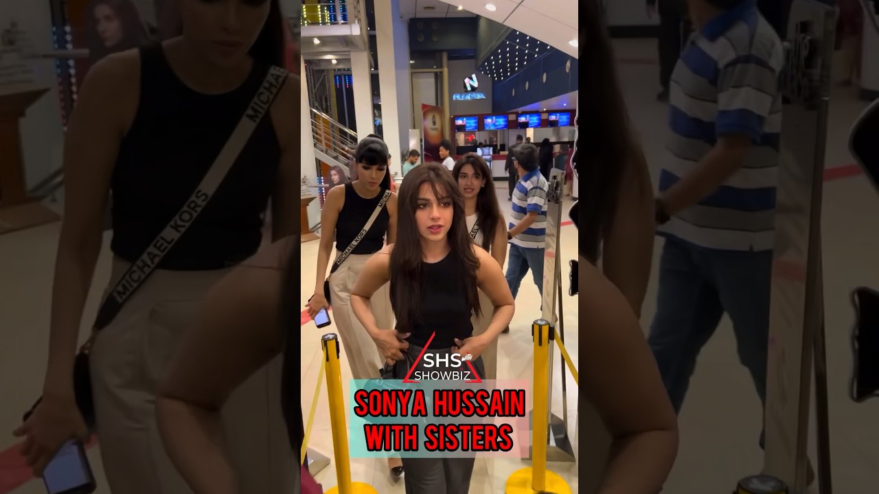 Beautiful Moments Gorgeous Sonya Hussain with Sisters 🔥