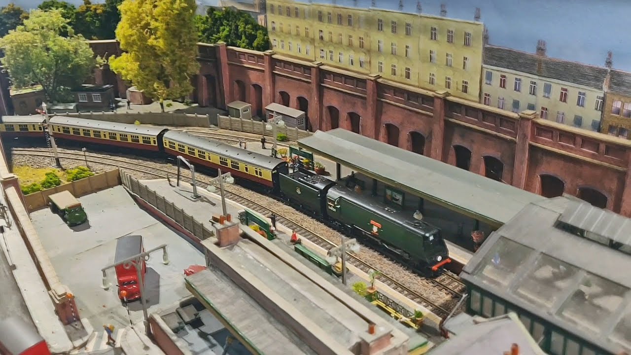 Waterloo - Exeter Stopping Service