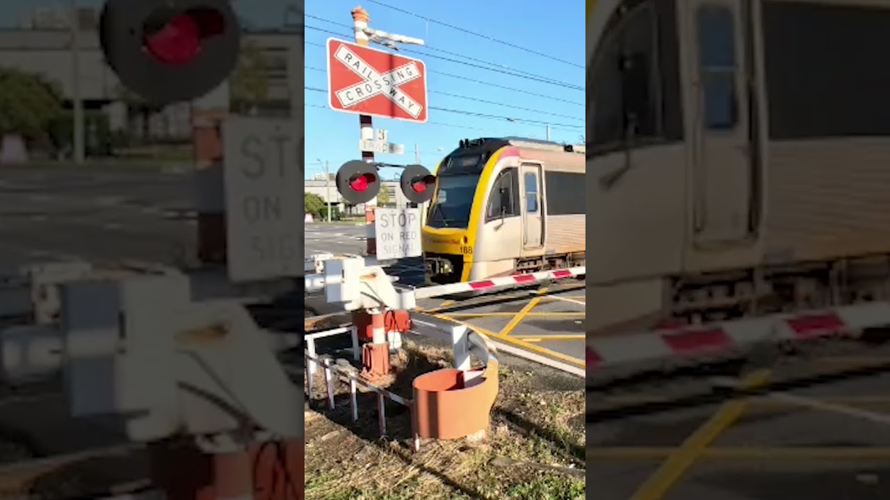 Boom Gates and Trains SH1