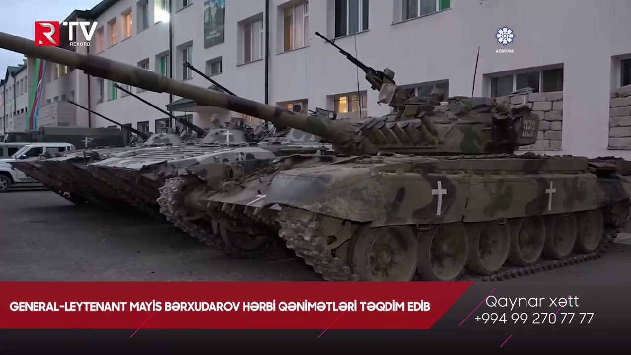 General-leytenant Mayis Bərxudarov hərbi qənimətləri təqdim edib