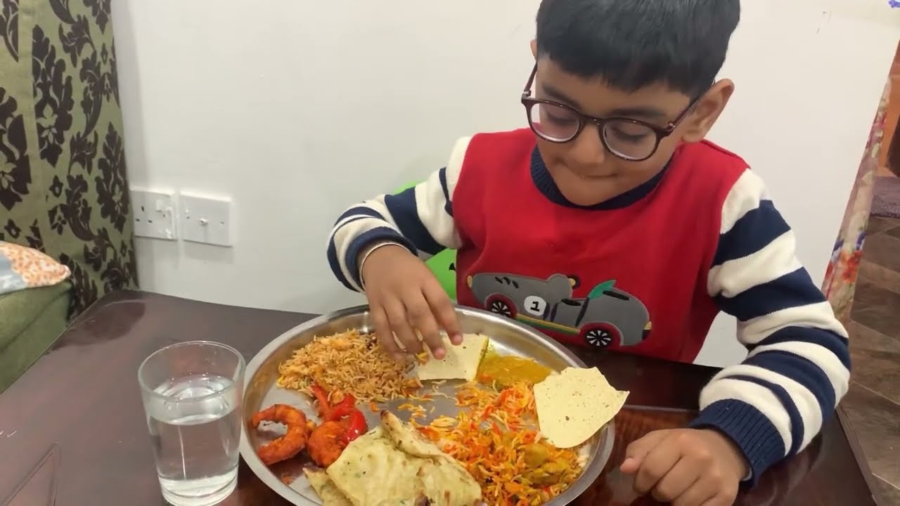 How Indian food tastes in Kuwait | chicken Biriyani | Fried Rice | Food Review | Oriental Restaurant