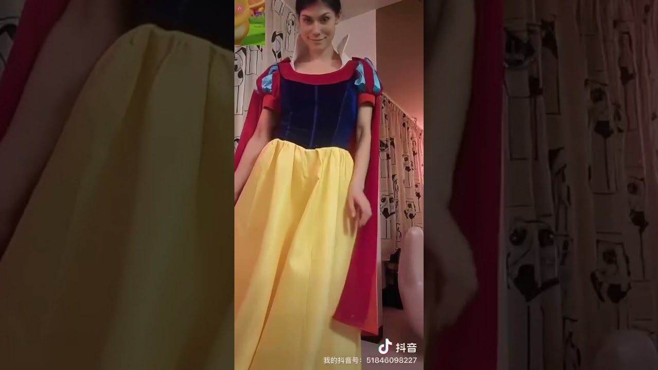 Snow White Princess Cosplay Costume Dress