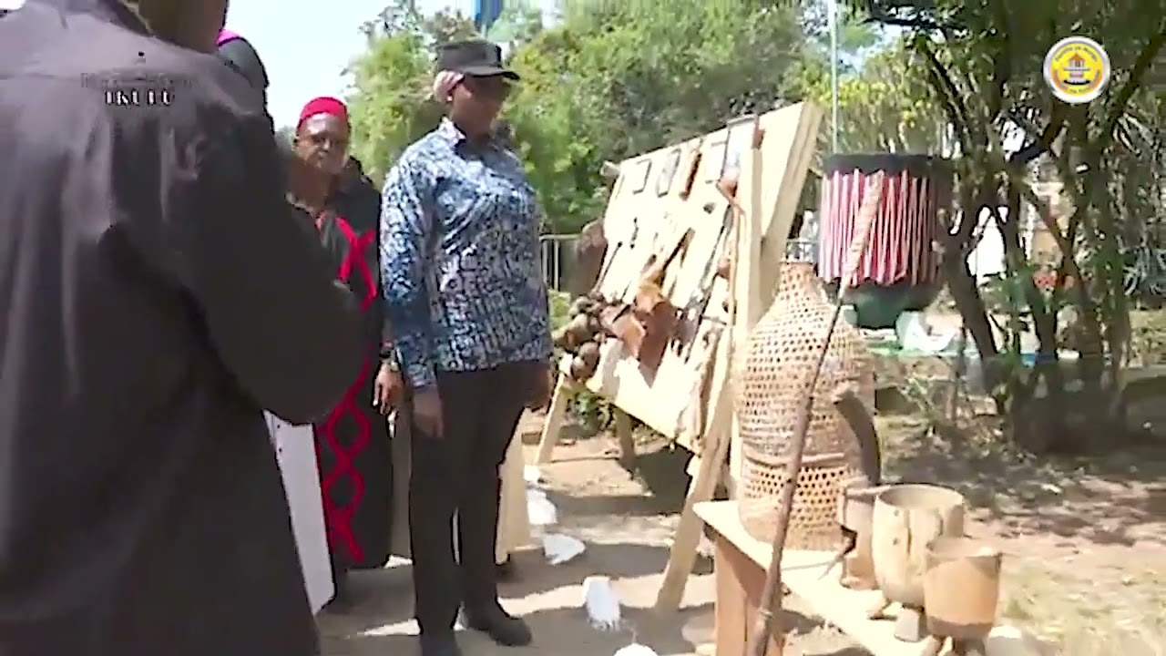 RAIS SAMIA ALIVYOWASAILI BUJORA KWENYE SHEREHE ZA BULABO
