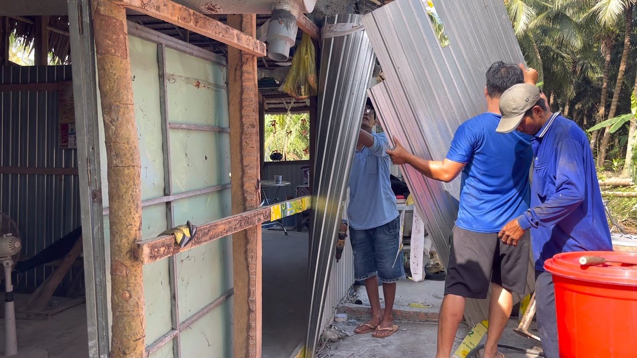 Đãi Cả Nhà Món Gà Luộc Lá Chanh Chấm Muối Ớt Cay Sau 1 Ngày Bận Rộn Tháo Dỡ Nhà Tiền Chế|Atml