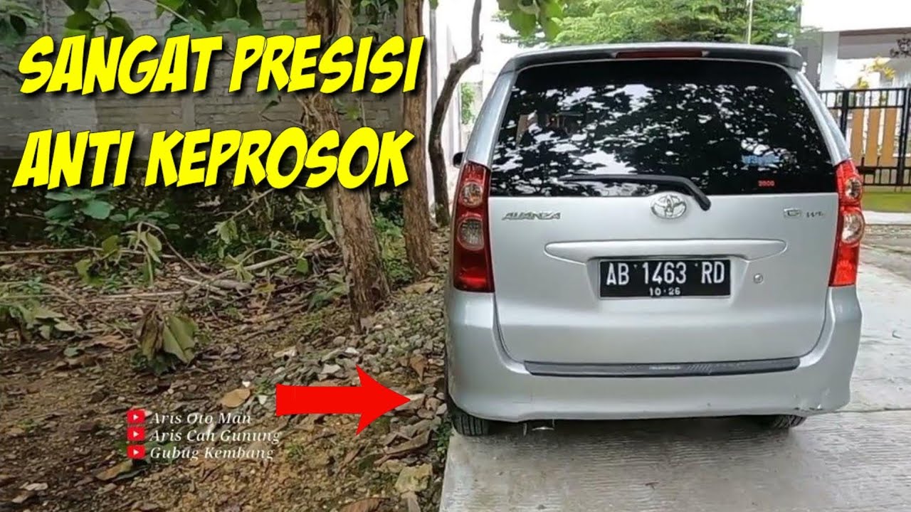 Cara Parkir Mundur Mepet Kiri