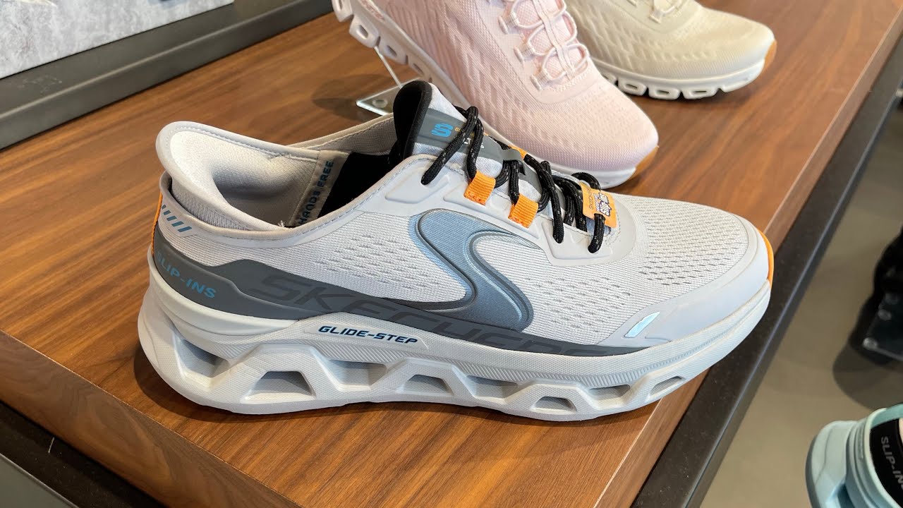 Skechers Glide Step Altus (Grey/ Charcoal) - Style Code: 232921-GYCC