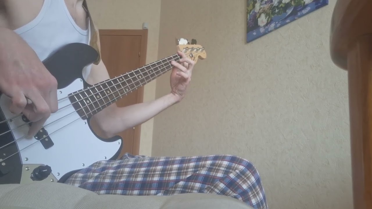 Lonnie Liston Smith - Floating through space (bass cover)