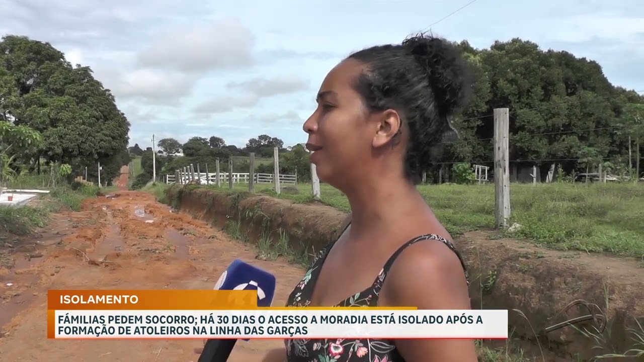 Famílias pedem socorro, há 30 dias o acesso a moradia está isolado após a formação de atoleiros