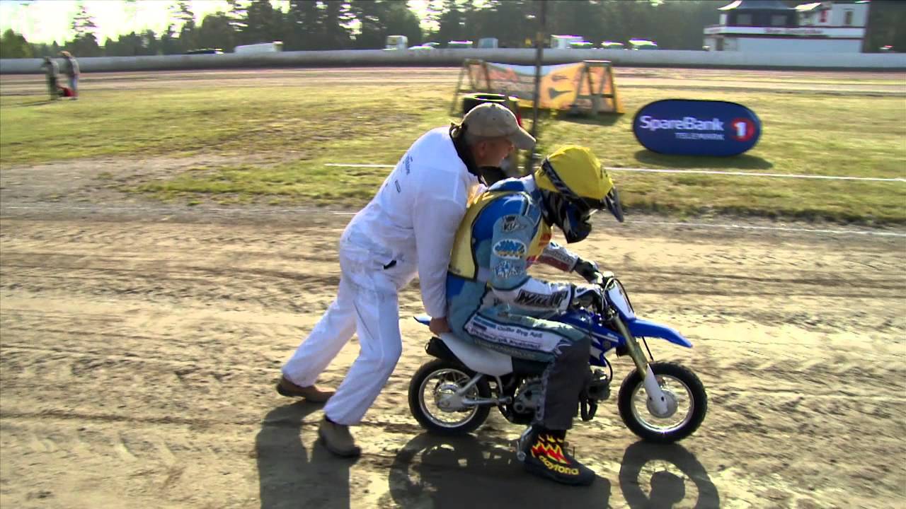 GOLDEN GOAL SPEEDWAY HD 720p