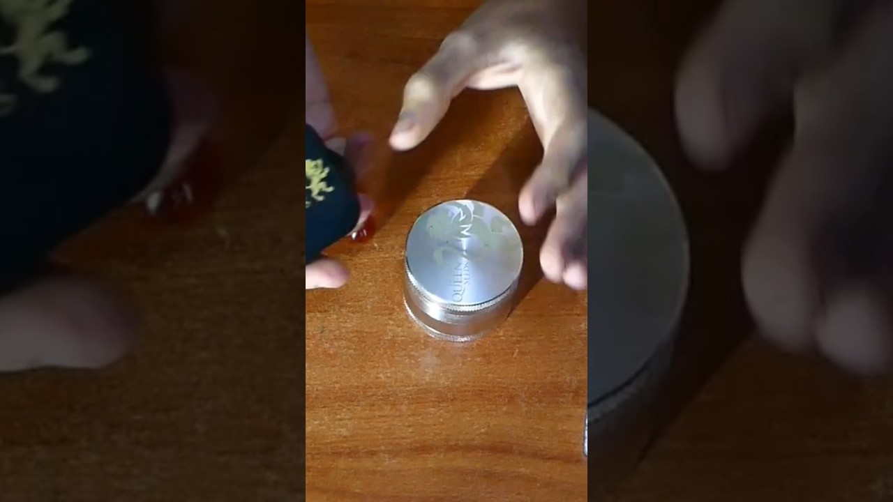 C&oacute;mo y porqu&eacute; limpiar tu grinder 🧽 #shorts #limpieza #grinder #tutorial