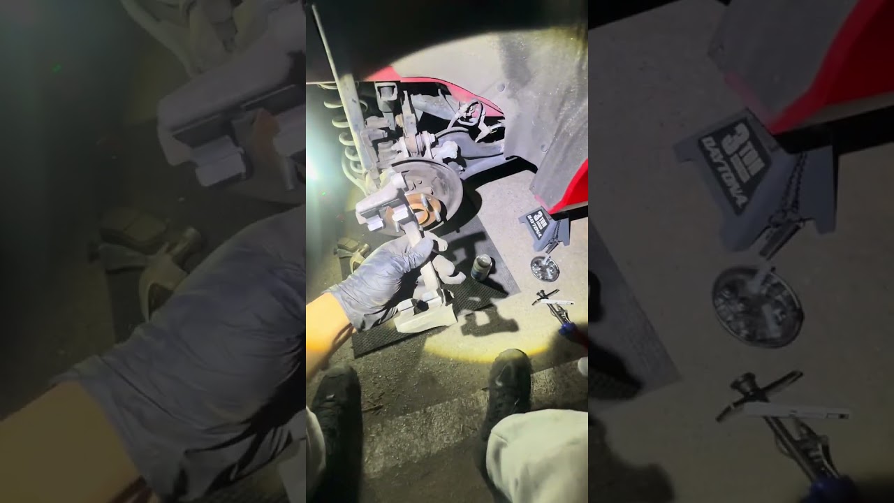 2017 Honda EX wheel brake pads and rotor change 